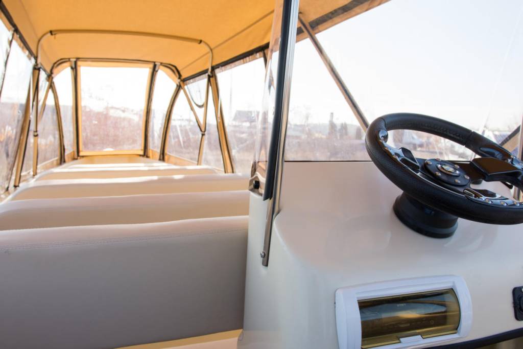 Corsar 710 Trip - vedere laterală