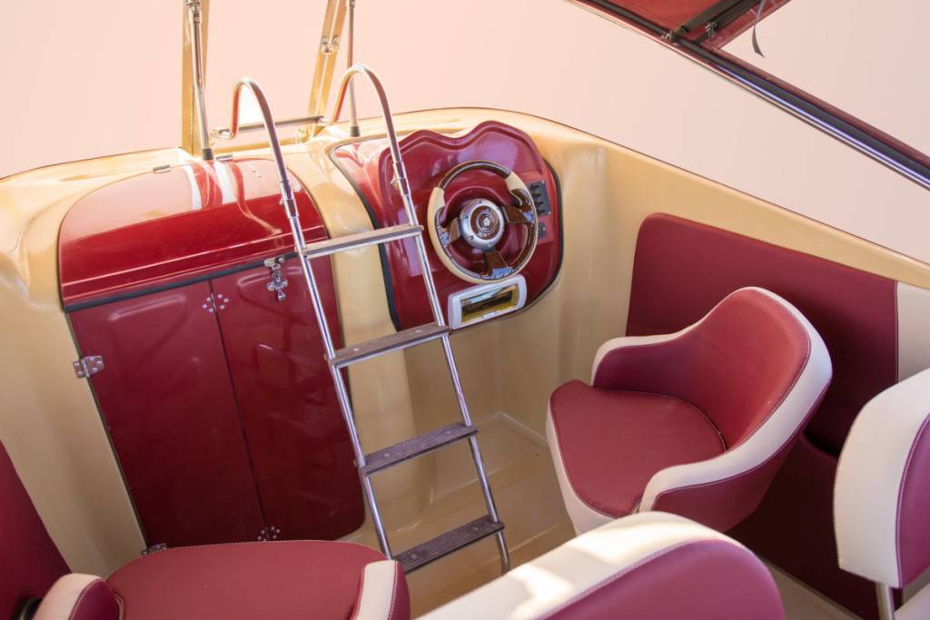 Corsar 730 WT - Interior și scaune pasageri